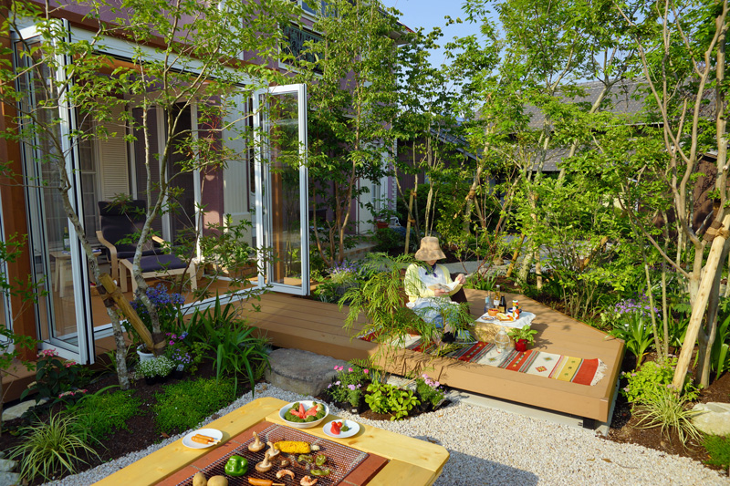 緑豊かな庭で過ごす贅沢時間。 施工例1