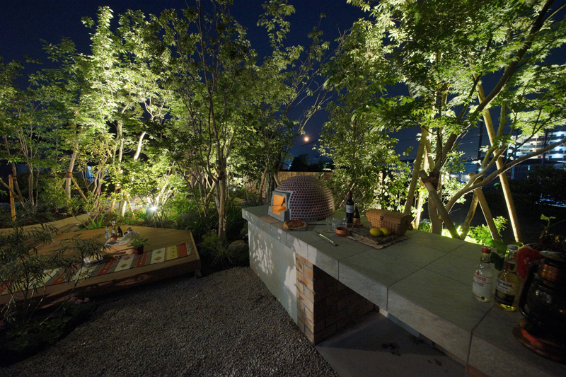 緑豊かな庭で過ごす贅沢時間。 施工例2